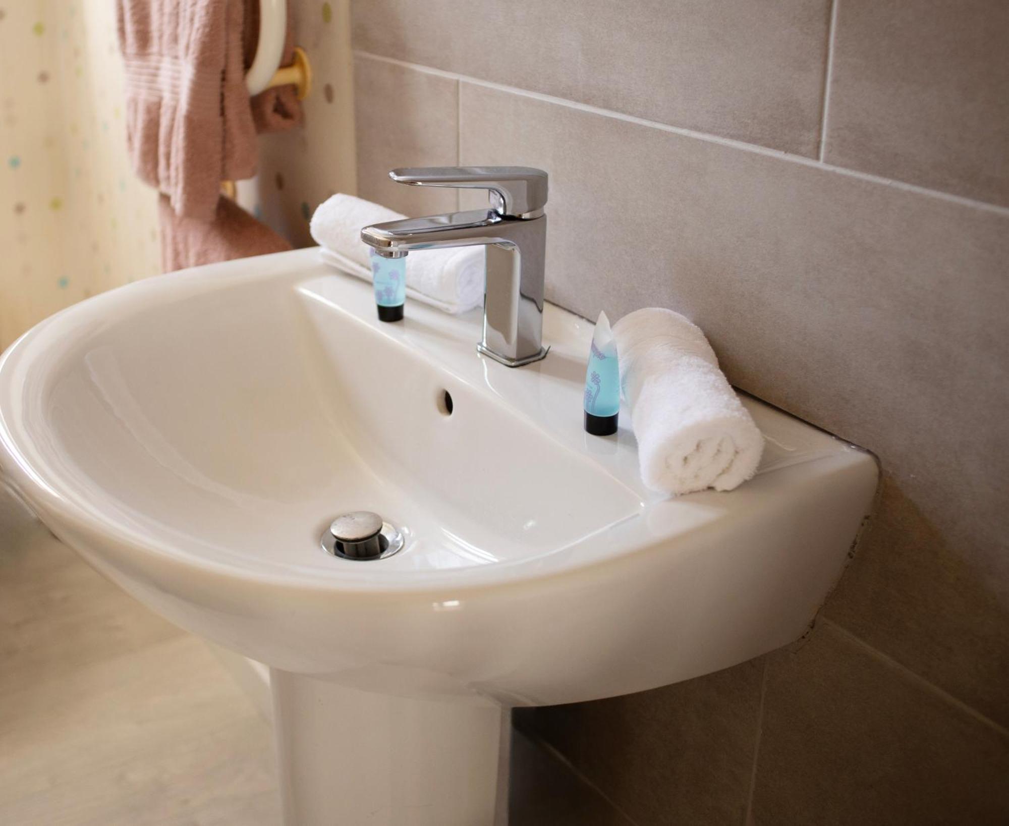 Spa , Jardin 250M2 Et Appartement Cosy De 60 M2 Au Centre Boulogne-sur-Mer Extérieur photo